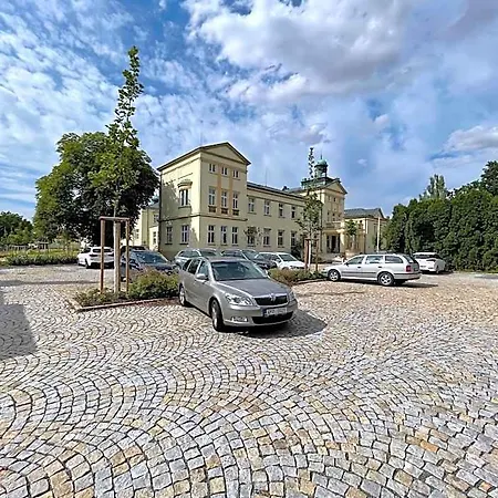 Hotel Zámeček 4*